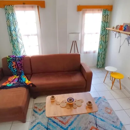 Kas'taki Eviniz... * Kaş